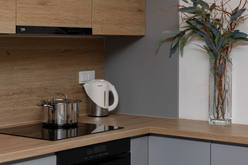 Warsaw Two-bedroom Apartment by Renters