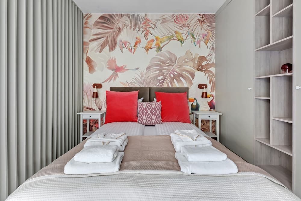 Lion Apartments - Pink i Mustang Studio