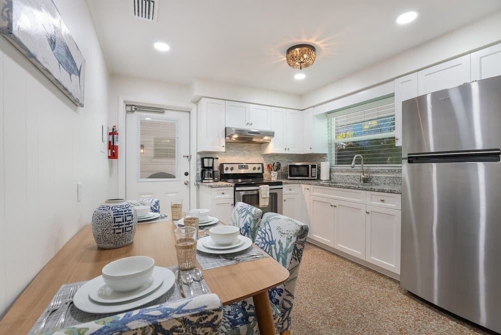 Barefoot Mermaid 2 2 Bedroom Home by Redawning