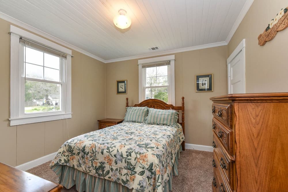 Miss Audrey Quiet&Cozy Historic Cottage