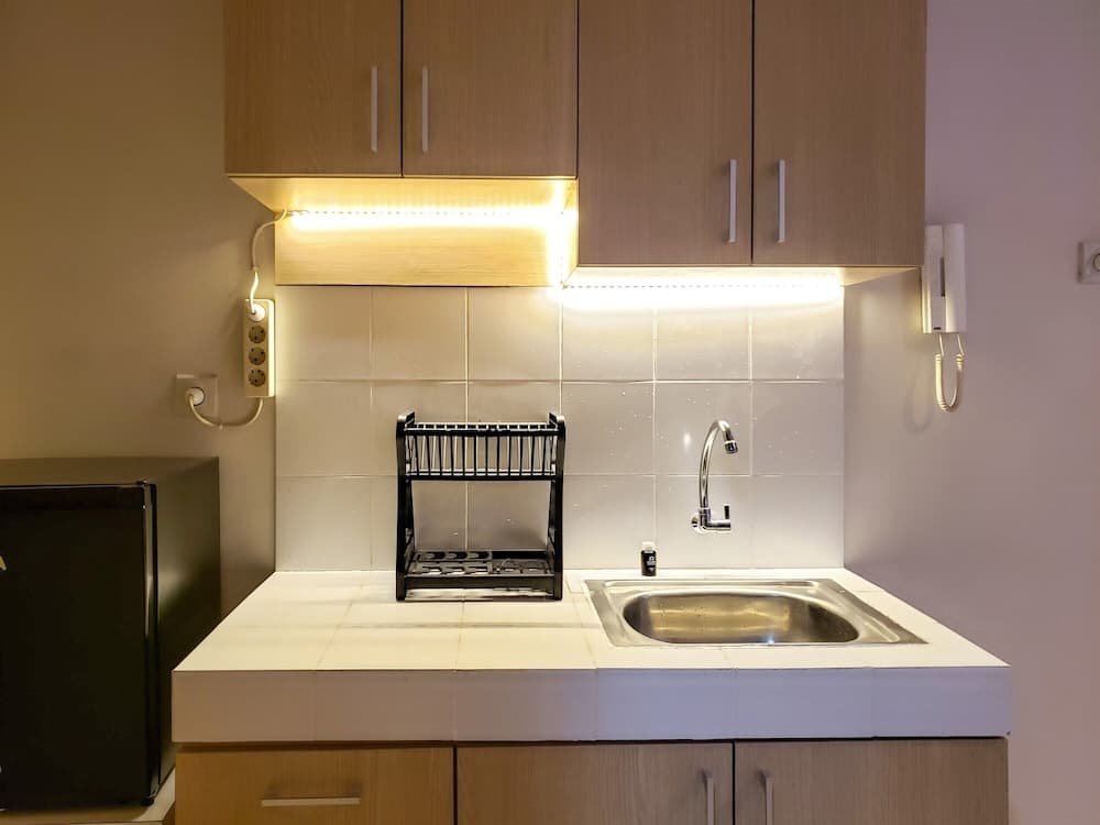 Cozy Studio At Cinere Bellevue Suites Apartment