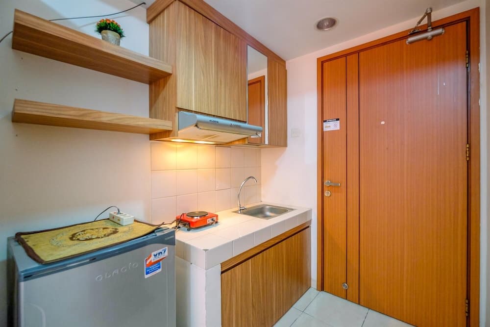Comfortable And Tidy Studio At Margonda Residence 3 Apartment