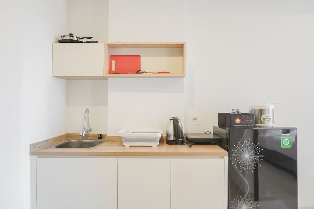 Nice And Elegant 1Br At Citra Living Apartment