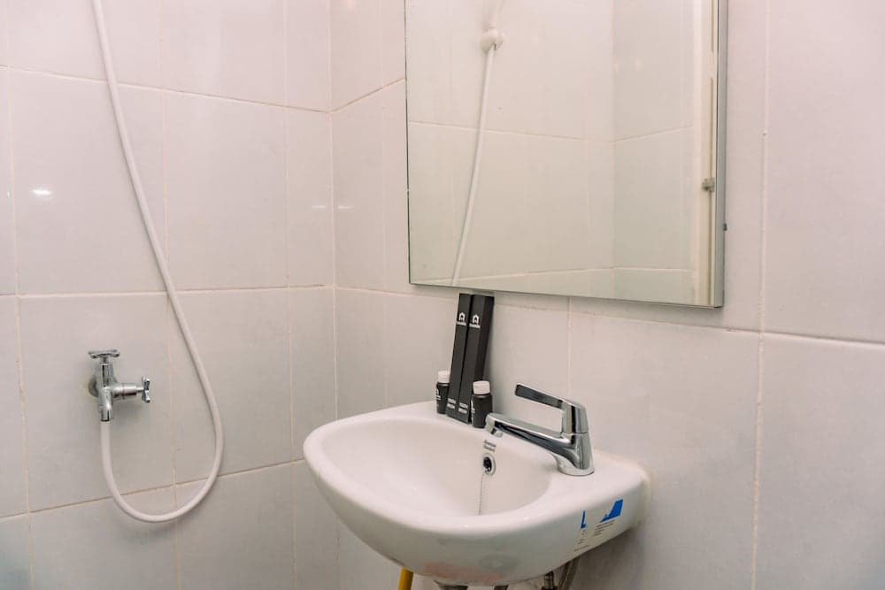 Nice And Comfort Studio Apartment At Tokyo Riverside Pik 2