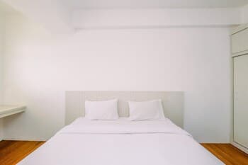 Homey And Cozy Studio Room At Gunung Putri Square Apartment