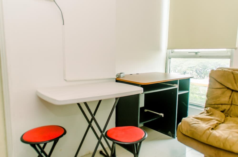 Cozy Stay Studio At Habitat Apartment