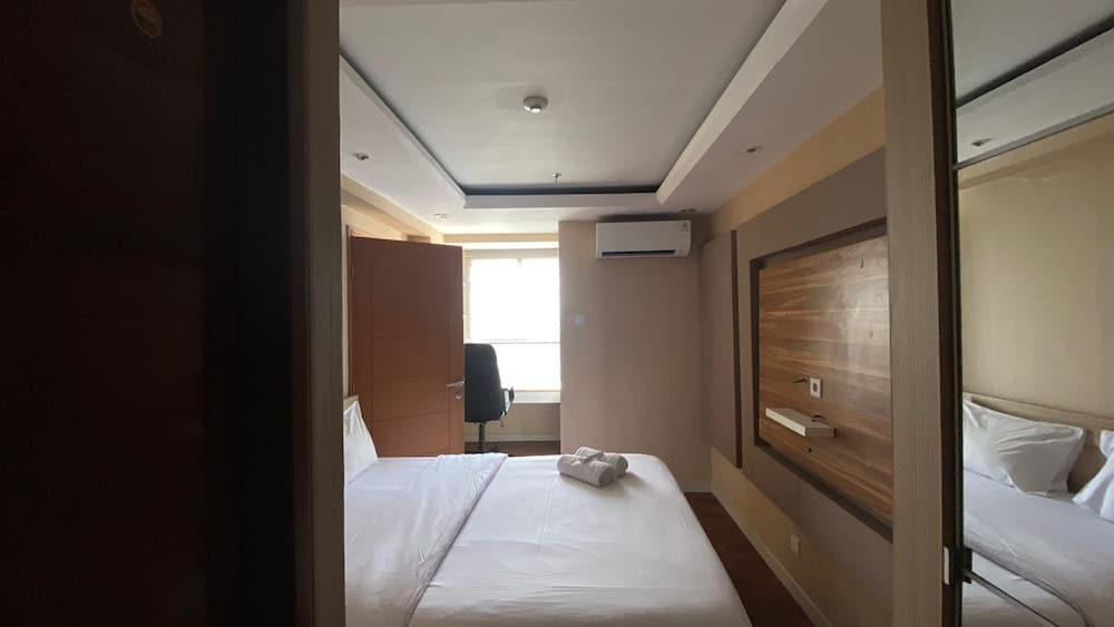 Combine 2Br At Cinere Bellevue Suites Apartment