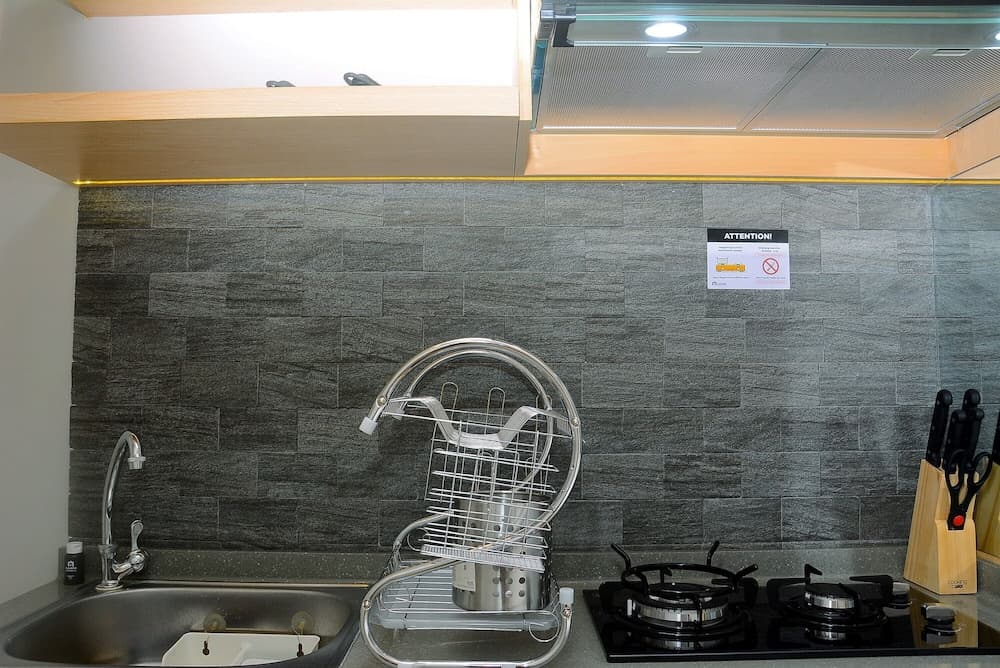 Fully Furnished Studio At Springlake Summarecon Apartment