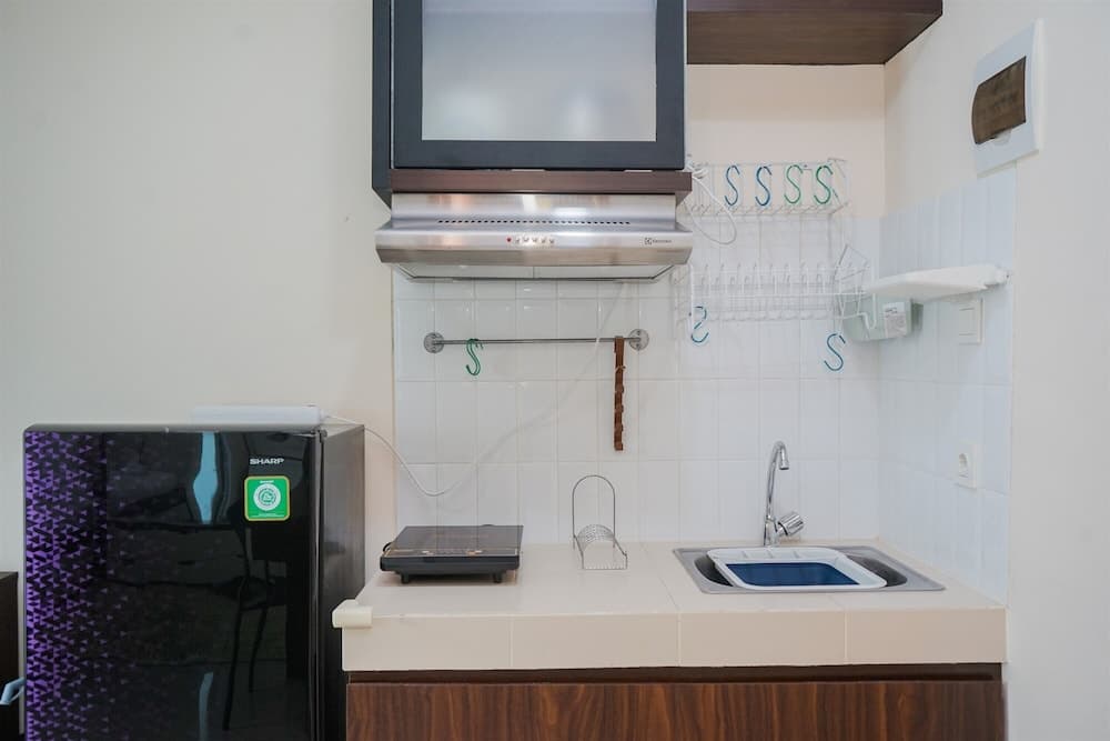 Comfort And Elegant Studio Apartment At B Residence