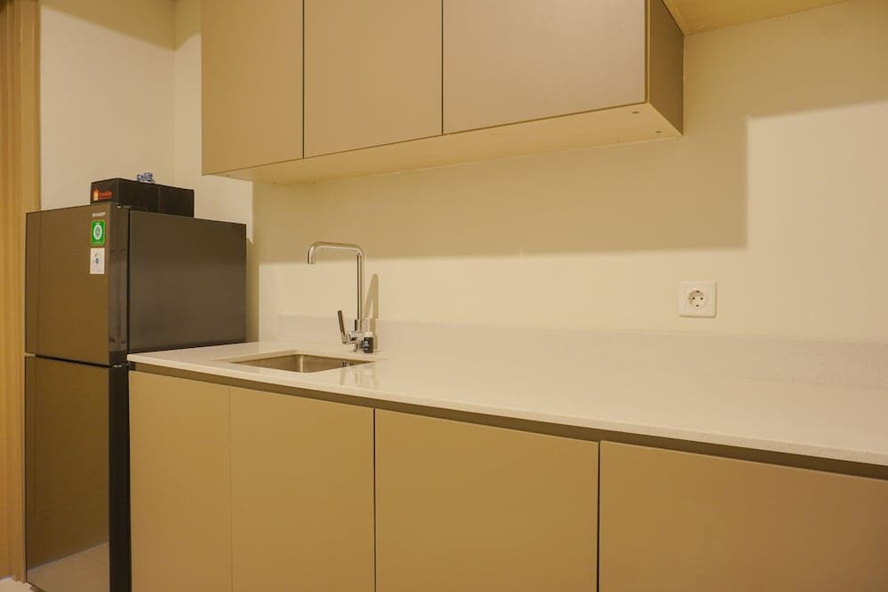 Nice And Comfort 1Br Apartment At Gold Coast