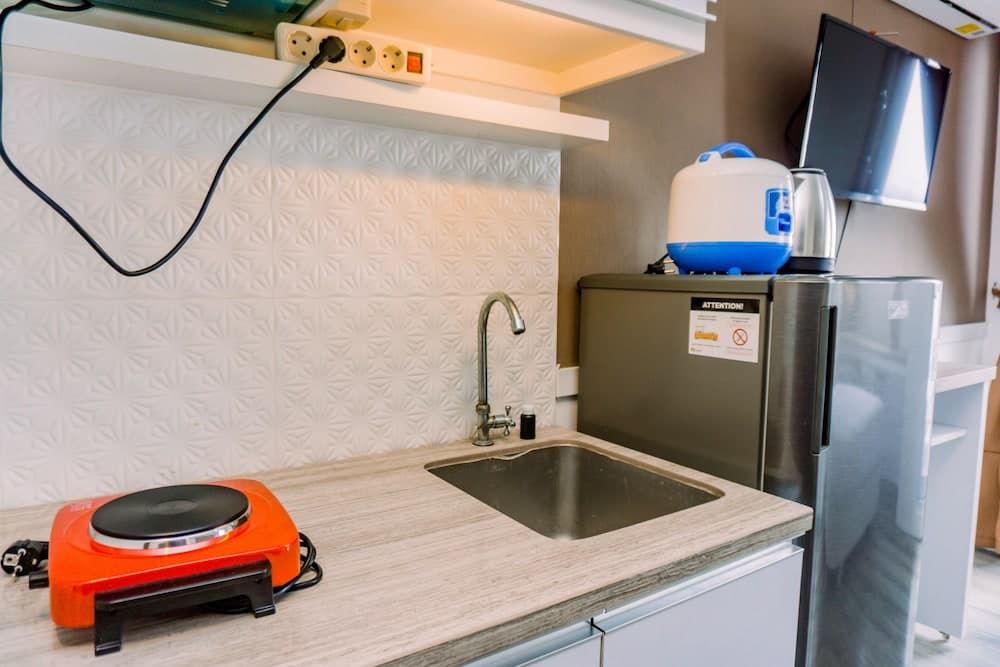 Minimalist And Comfy Studio Apartment At Bintaro Icon