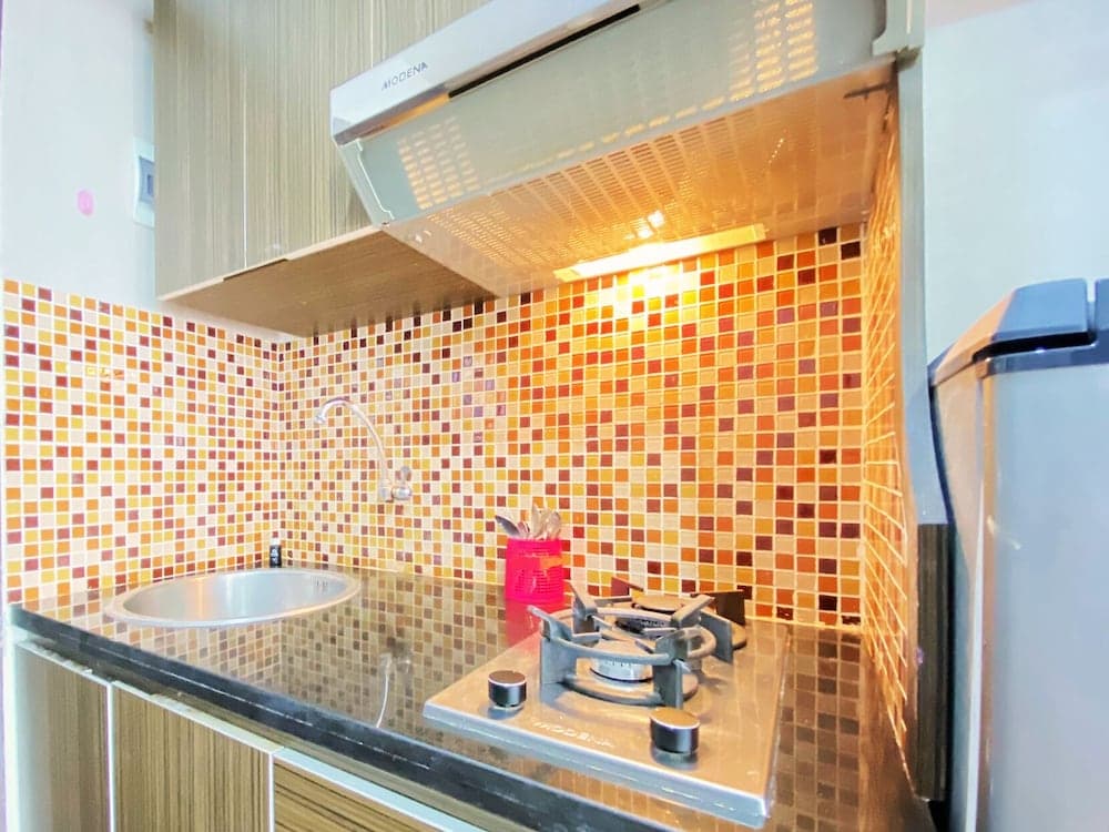 Homey 1Br At Jarrdin Cihampelas Apartment