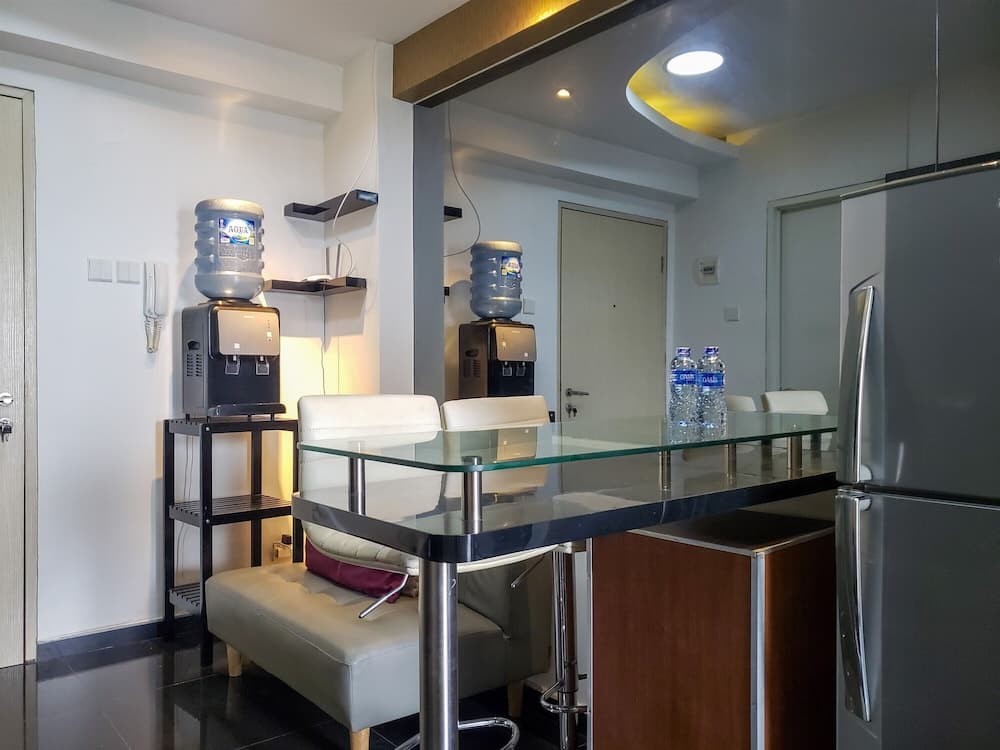 Nice And Cozy Living 2Br Apartment At Green Bay Pluit