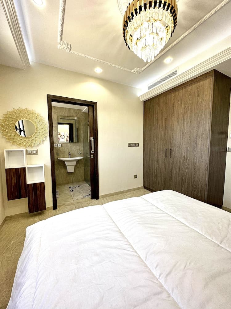 Luxury 3 Bedrooms Apartment Sea View