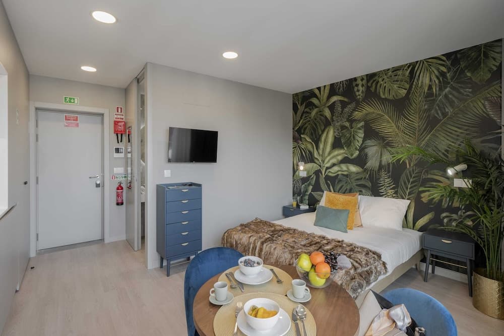 Cine Park Residence by An Island Apart