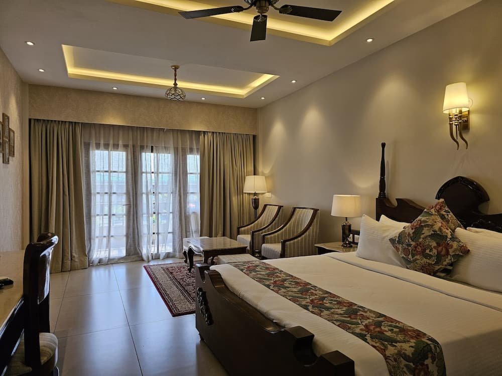 The creek boutique resort & spa