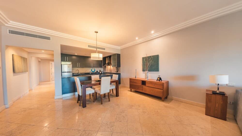 Charming Fishing Lodge w Pool View C42