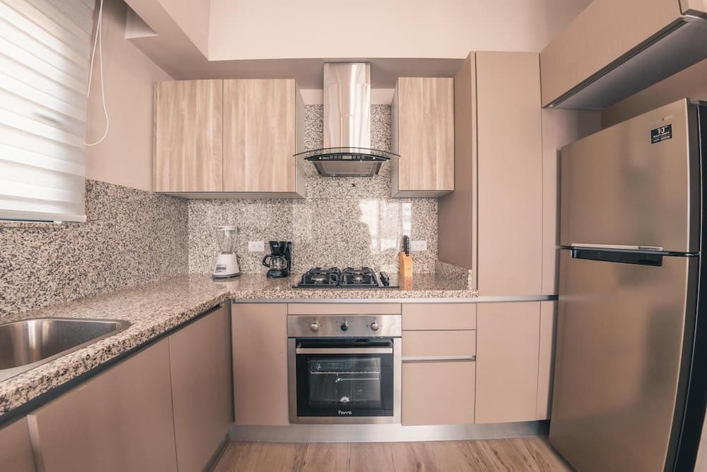 Breakfast Included at Regatta Living 301