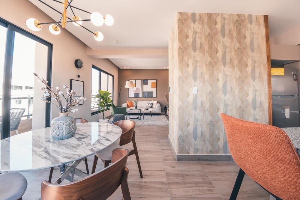 Apartment at Regatta Living - 702 Breakfast Included