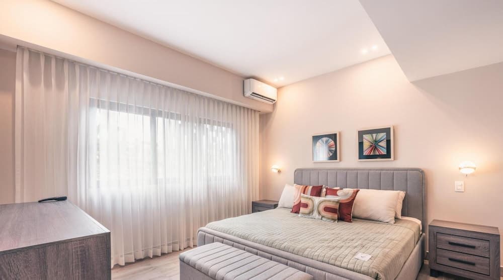 Flat in Regatta II With Breakfast Included 204