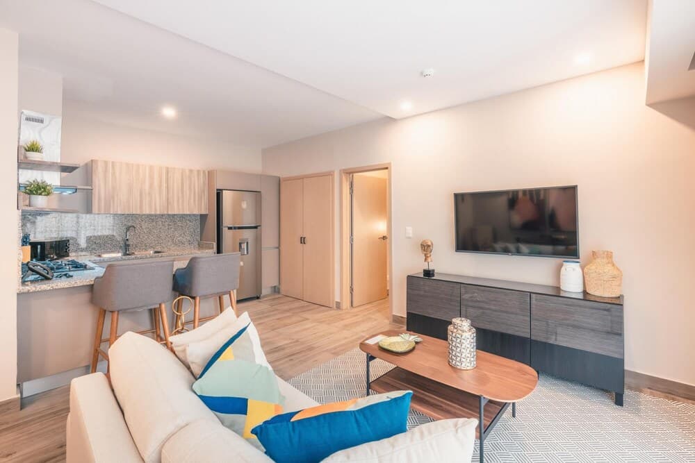 Breakfast Included Fully Serviced Apartment at Regatta Living II - 405