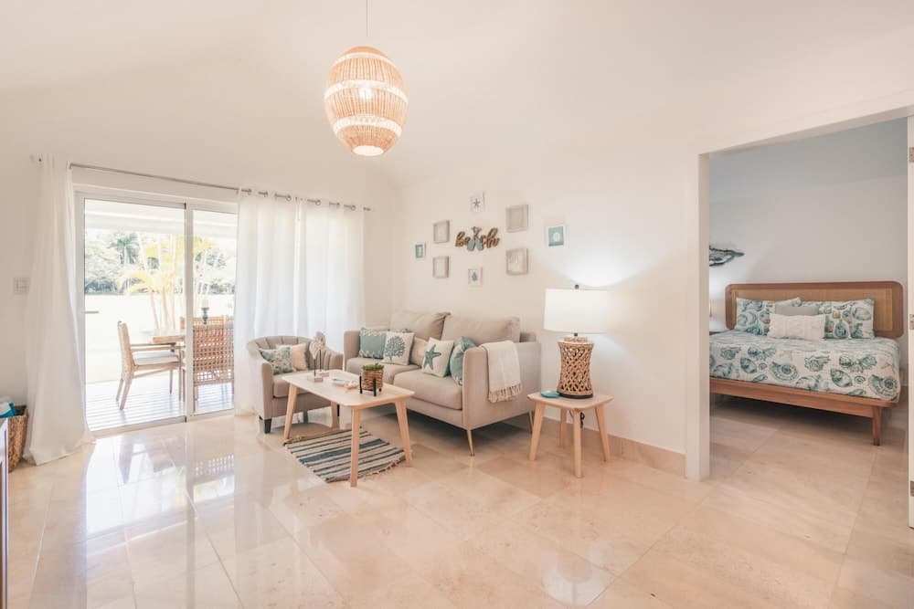 Enjoy This Relaxing Villa at Green One