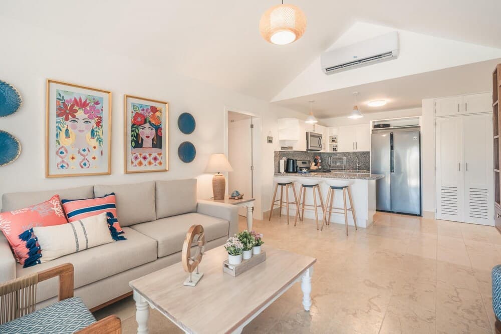 Fresh and Chill Villa at Green one w Private Pool