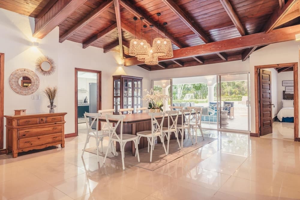 Spacious Villa 5BR at Cajuiles Casa de Campo