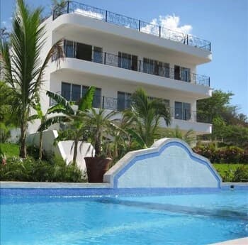 Playa Flamingo Amazing 3 BR Condo Fully Equipped - Maison Blanche