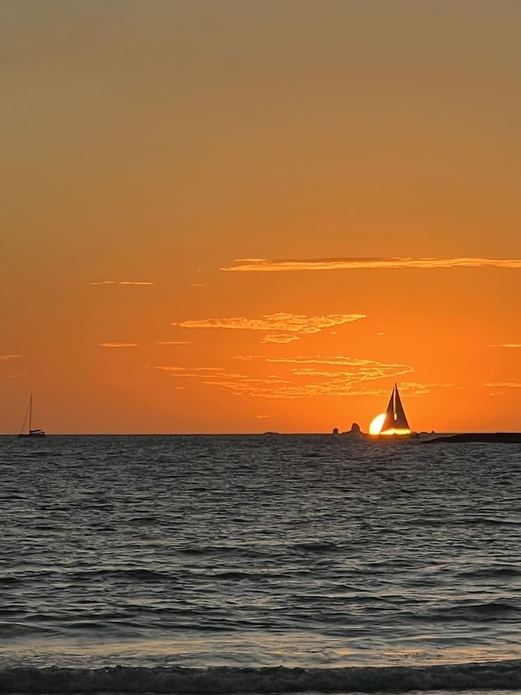 Playa Flamingo Beautiful new 5-br Oceanview Villa - Luxury Casa de Iluminacion