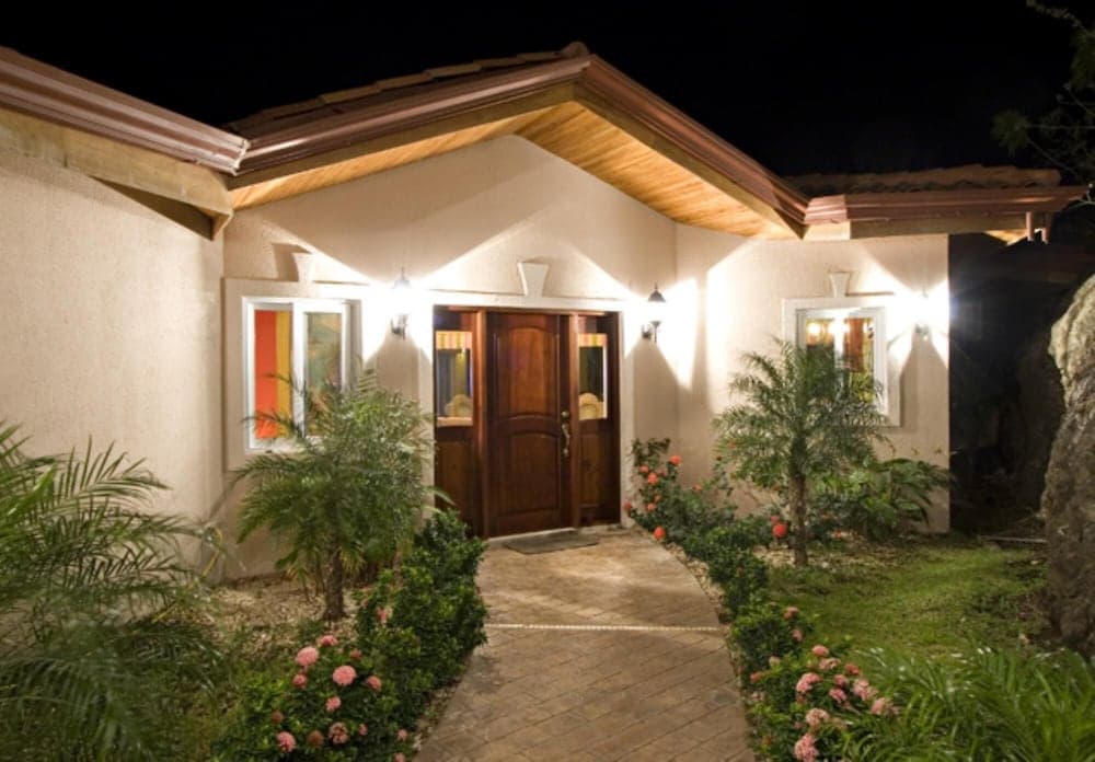 Playa Potrero Lovely Ocean Mountain View House - Casa Thu