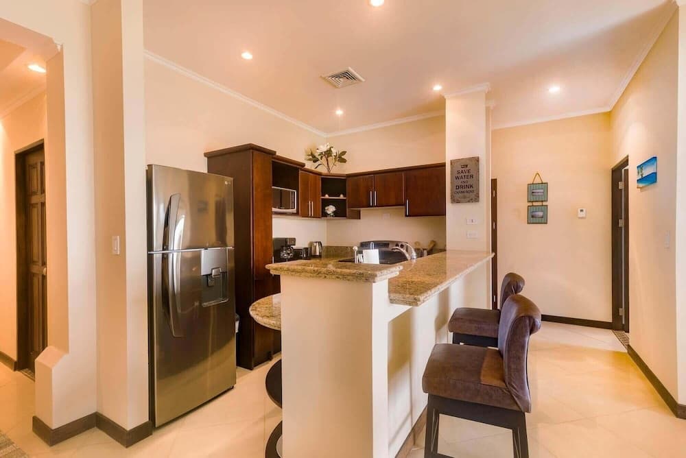 Playa Flamingo Comfortable 3 BR Oceanview Condo - Flamingo Towers 17