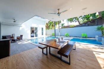 Playa Potrero Modern 3 BR Home Centrally Located - Casa Coastal Serenity