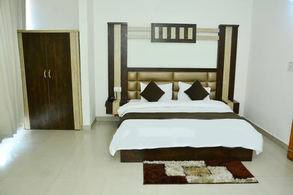 Hotel Neelkanth Mahadev Hotel & Resorts