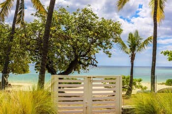 Sea Rock by Horizon Holidays