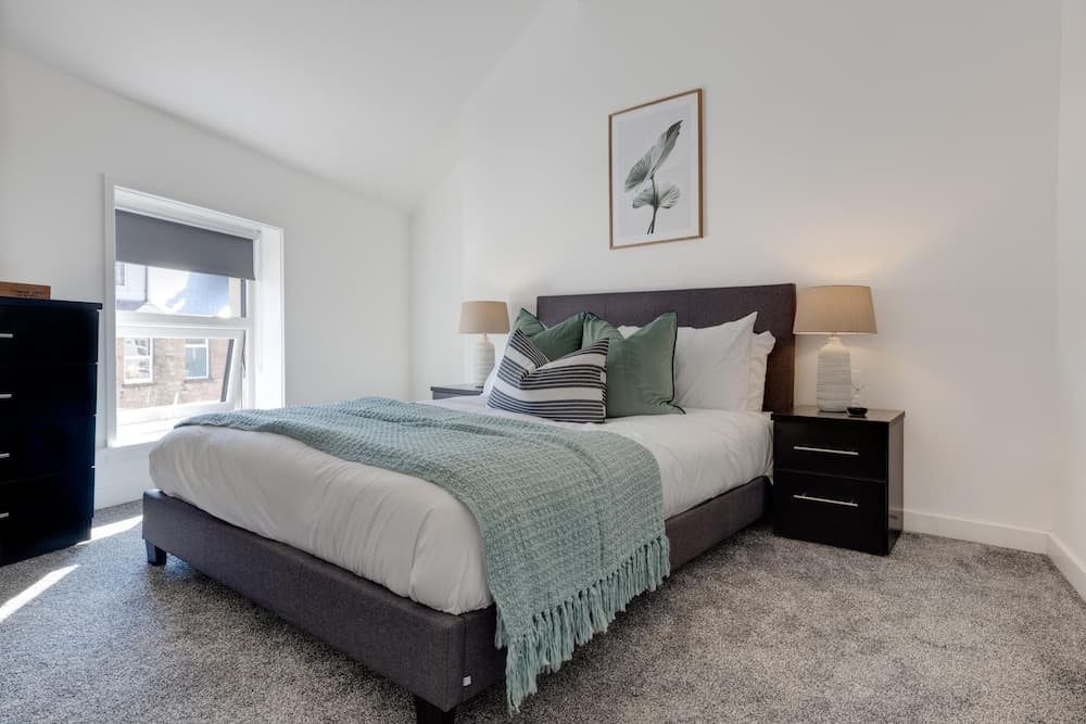 Scarborough 2BR Apt Near Beach & Park