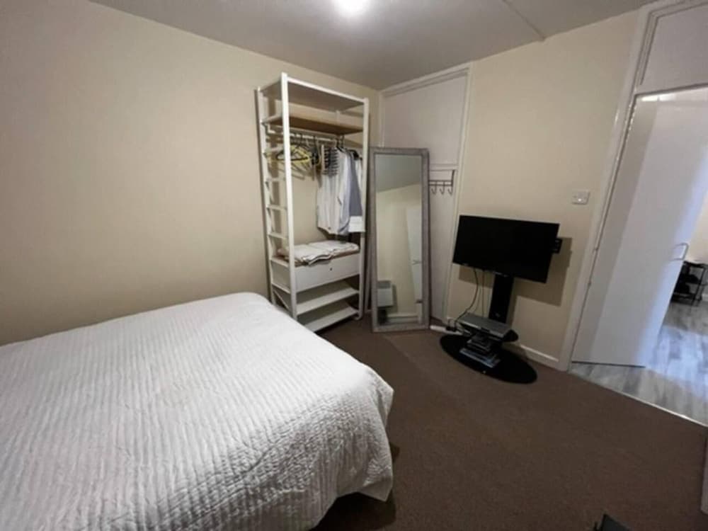 Your Home Away From Home in Leeds - on the Ring Rd