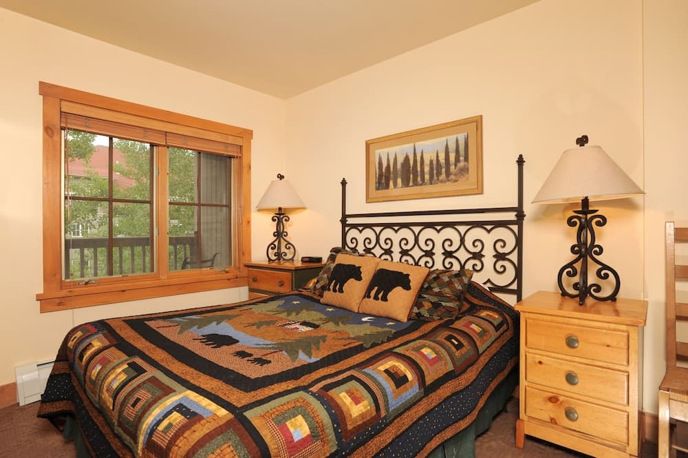 Expedition Station Condos by Vail Resorts