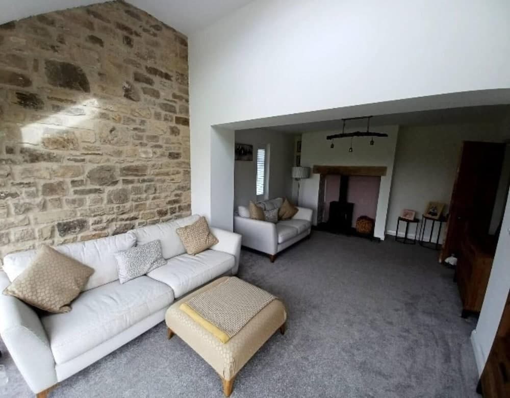 3 Bed Cottage-sleeps 6-country Views-pet Friendly