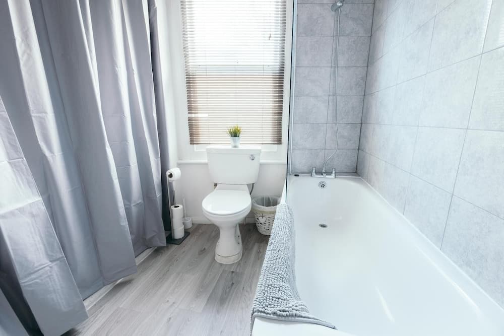 NEW Sleek and Chic 1BD Brighton Flat - Sleeps 3