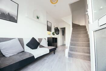 NEW Sleek and Chic 1BD Brighton Flat - Sleeps 3