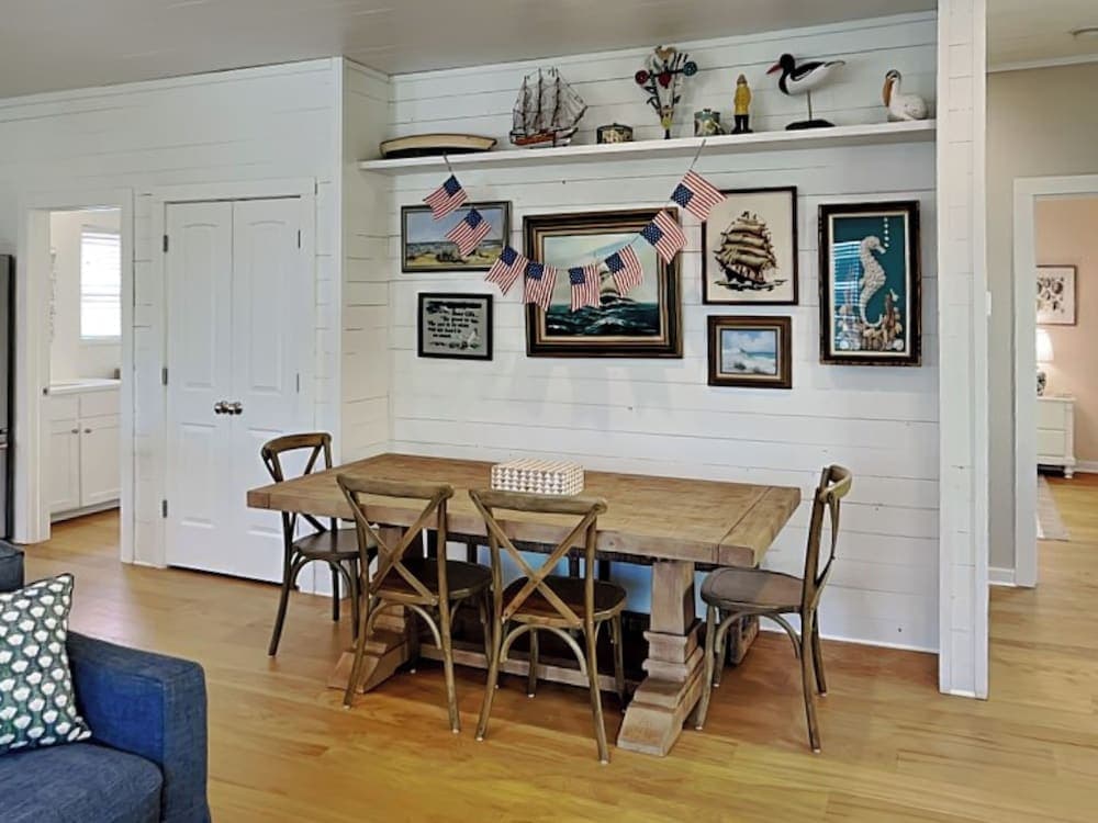 Dilly Dally by Silver Sands Vacation Rentals