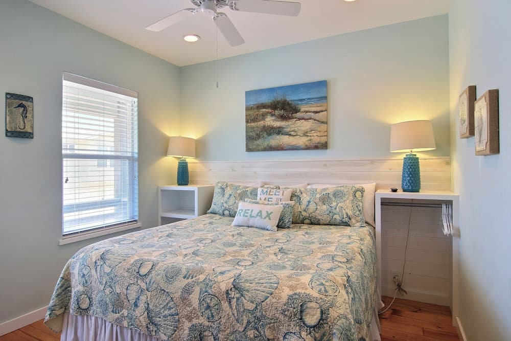 Jumpin' Jellyfish by Silver Sands Vacation Rentals