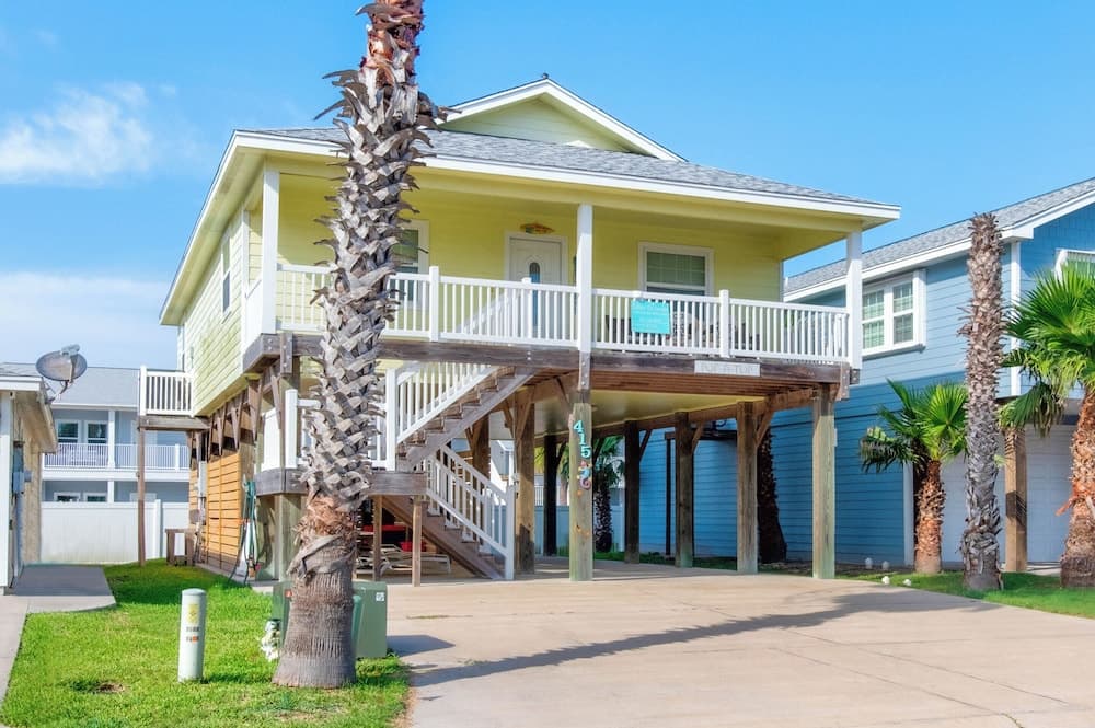 Pop-A-Top by Silver Sands Vacation Rentals