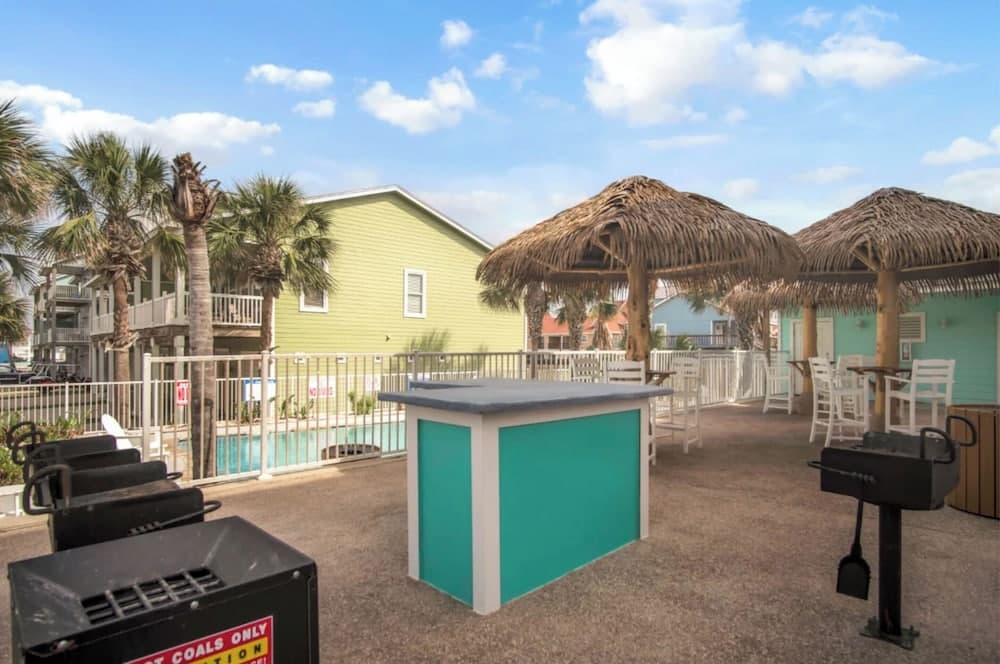 3 Sheets To the Zin by Silver Sands Vacation Rentals