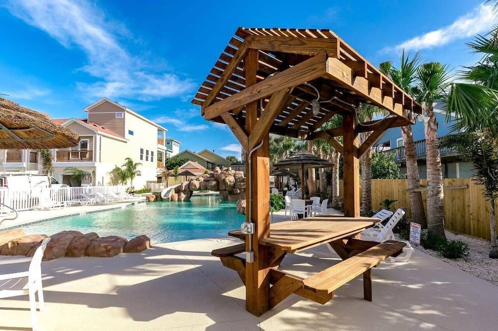 Soulshine by Silver Sands Vacation Rentals