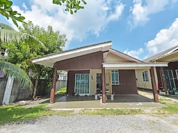 OYO HOME 90646 Casaria Paka Homestay