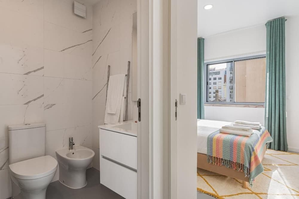 Succeed Campo Pequeno Apartments