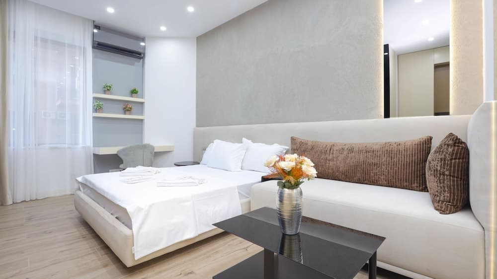 Stay Inn  on Buzand Str. 97