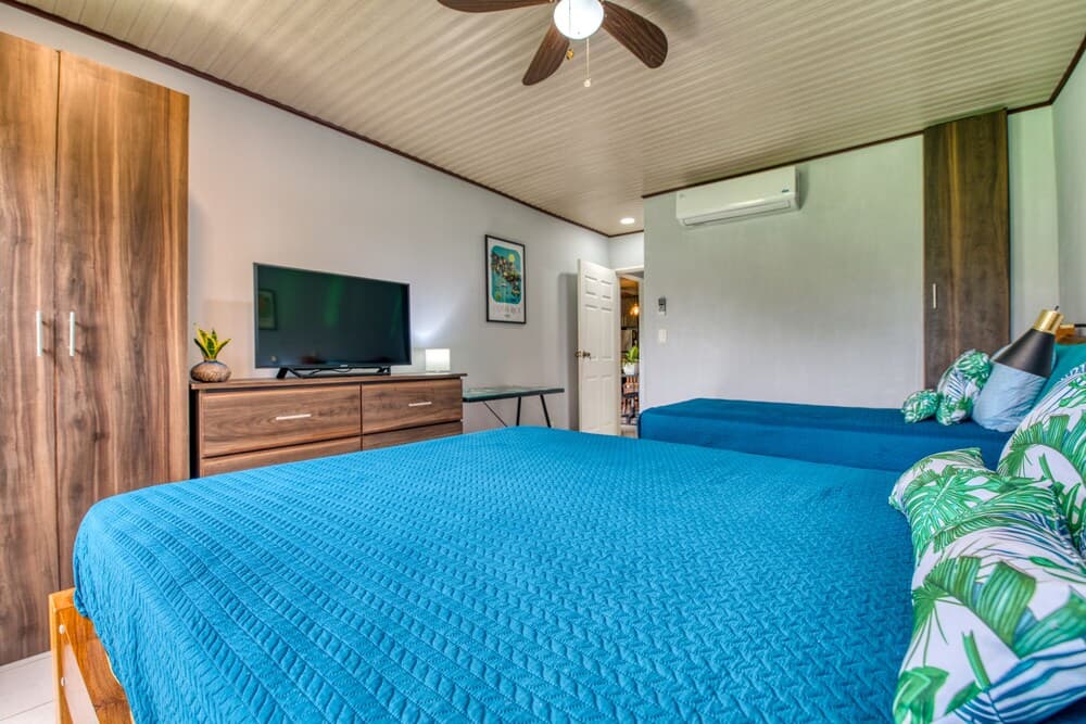 Golden Getaway Apartments